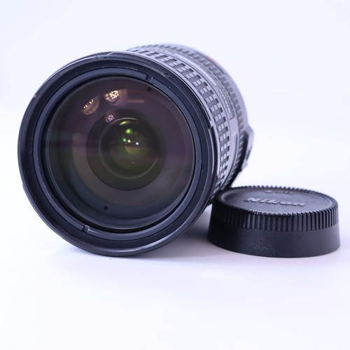 Nikon 200 mm - 18-200,