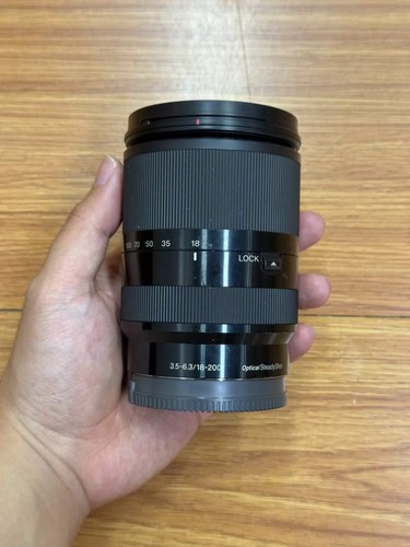 Sony 200 5 6 - e, oss
